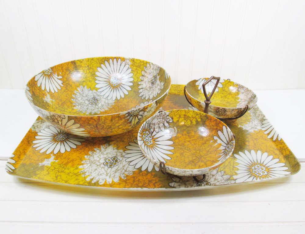 Vintage Floral Fiberglass Serving Bowl Tray Set