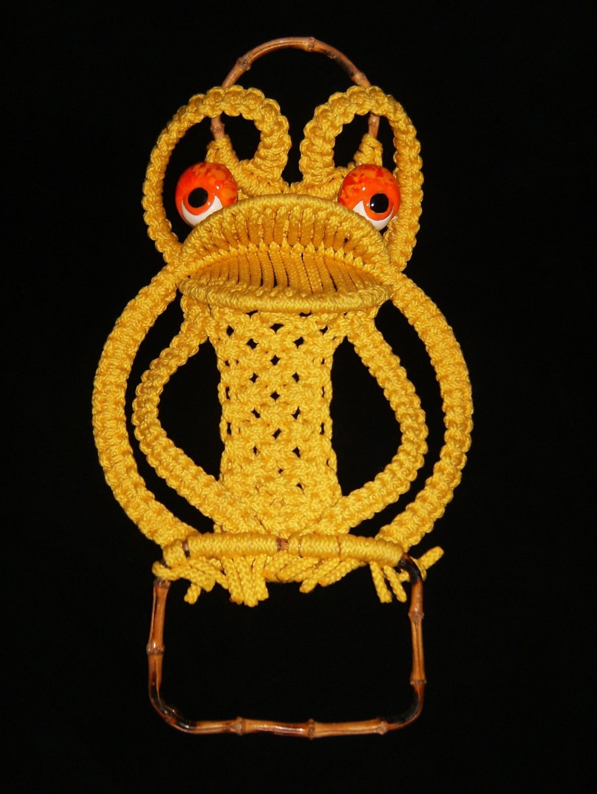 macrame frog