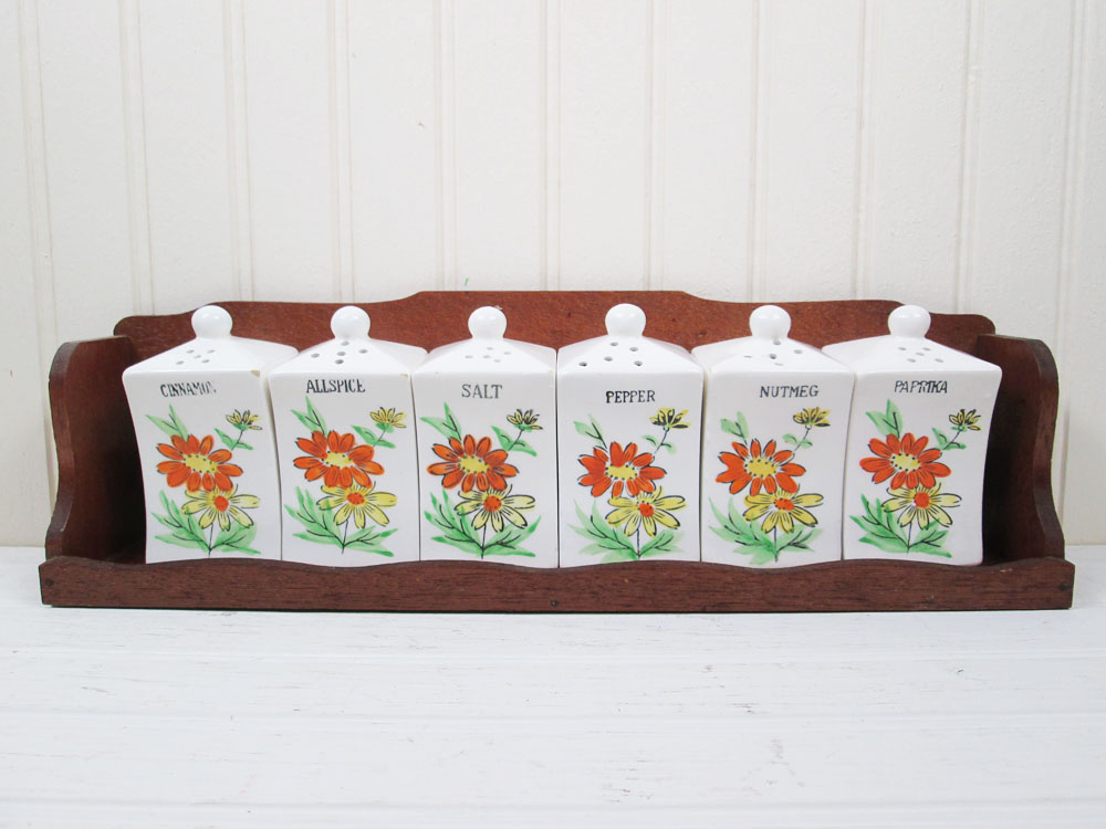 Vintage Ceramic Spice Jar Shaker Set