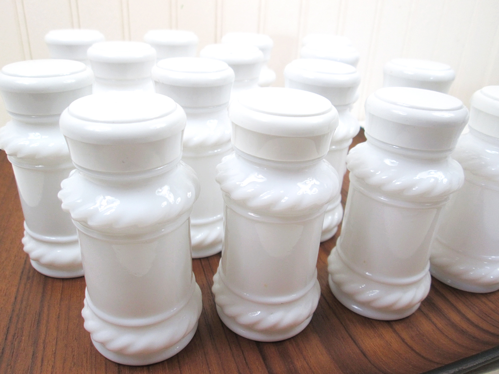 Vintage Milk Glass Spice Jars Set Lot Of 15 White Plastic Lids