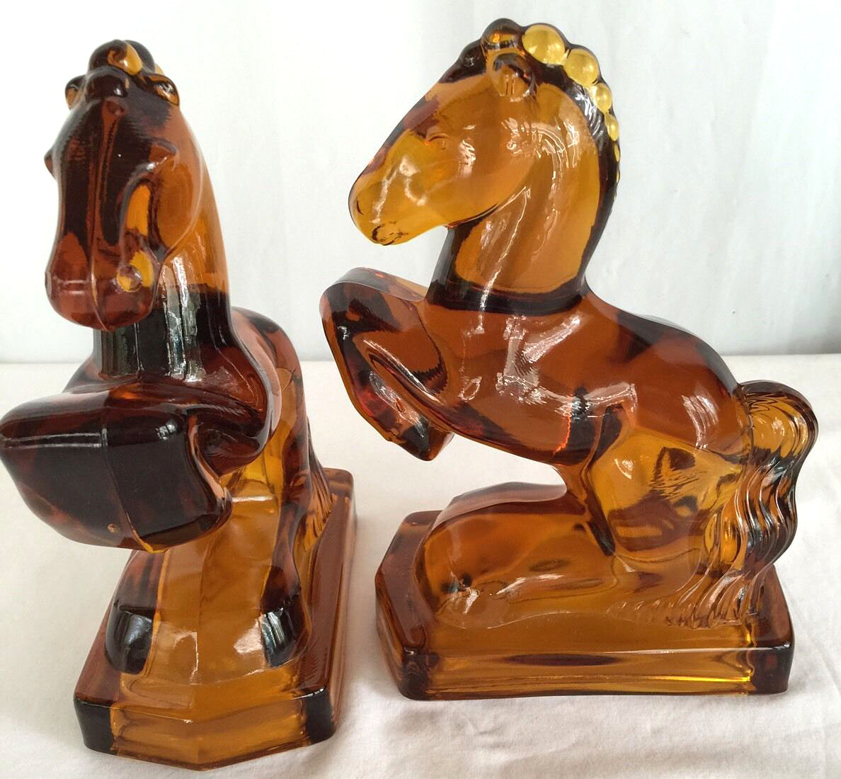 LE Smith Amber Glass Rearing Horse Bookends